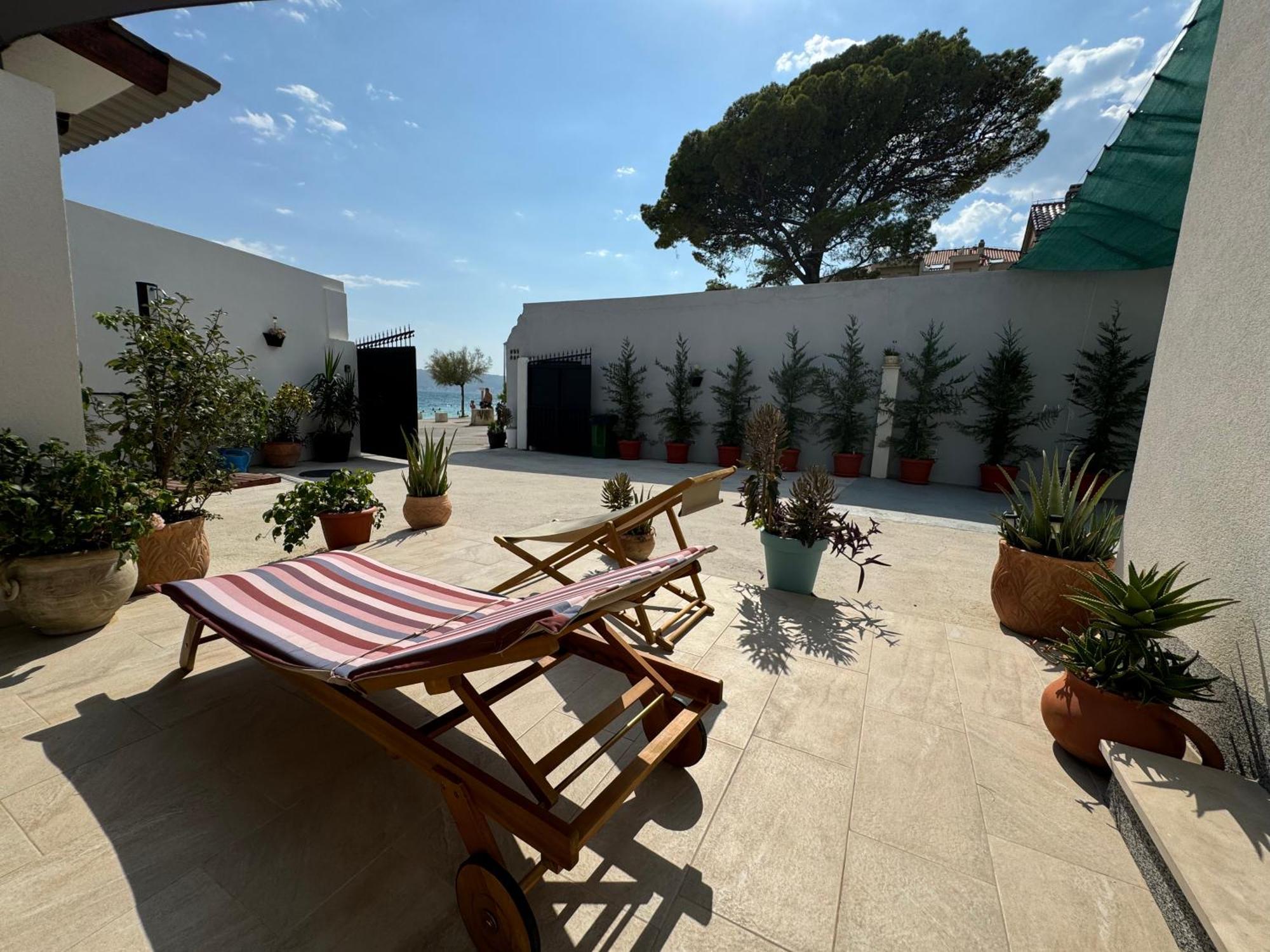 Beach House Oasis Villa Livak Kaštela Buitenkant foto